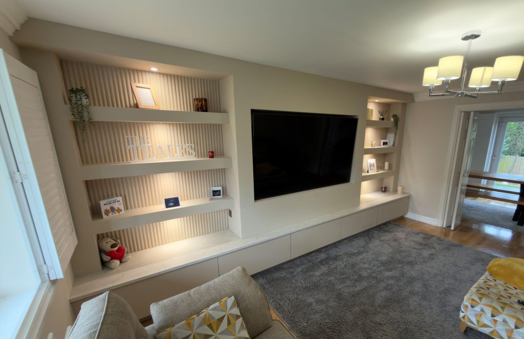 Stone Media Walls: Choosing the Right Material for a Modern Feature Wall 5 - Stone Media Walls: Choosing the Right Material for a Modern Feature Wall Quartz Media Wall - Stone Media Walls: Choosing the Right Material for a Modern Feature Wall