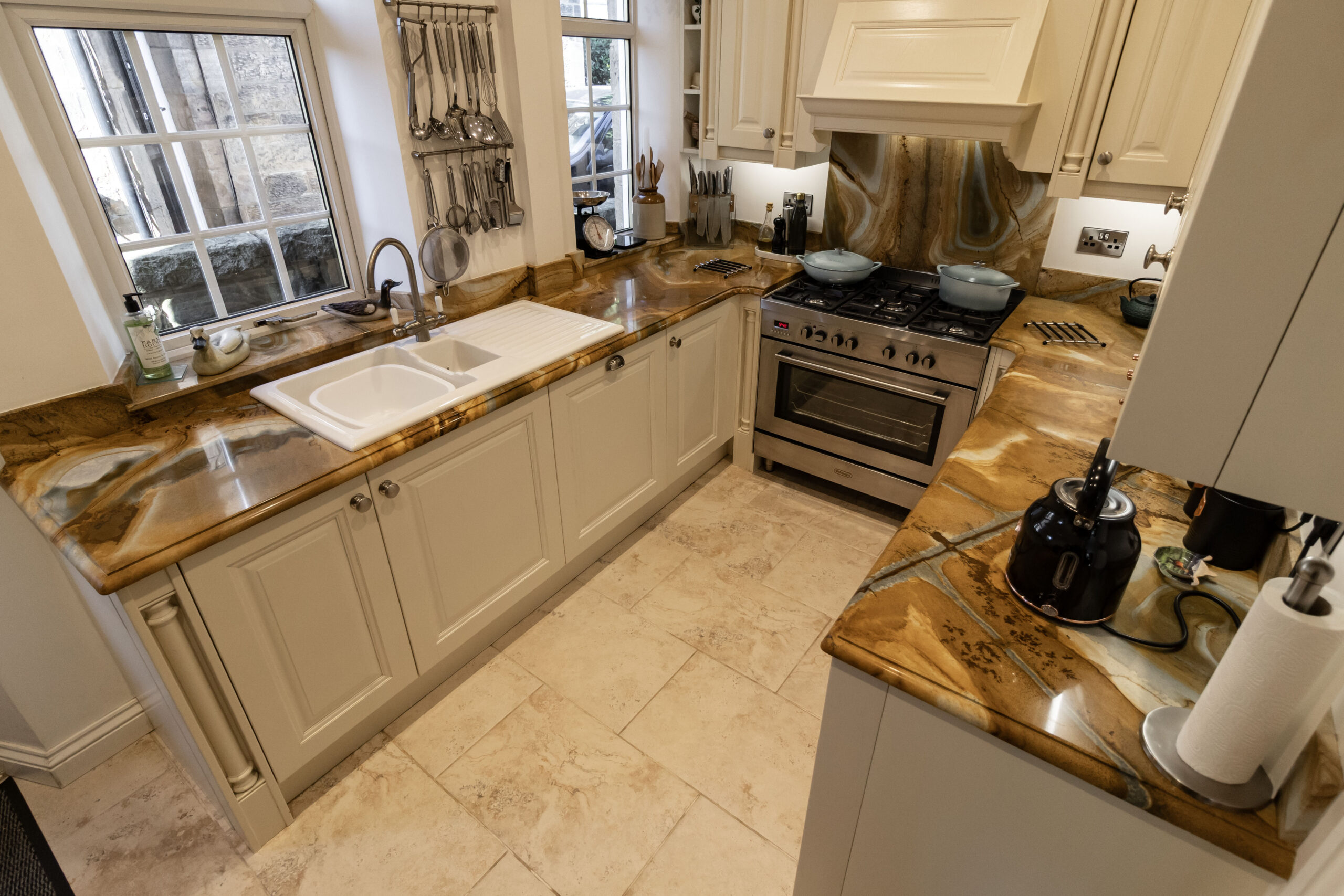 D’Angelo Quartzite Kitchen Worktops in Harrogate: A Truly Unique Kitchen
